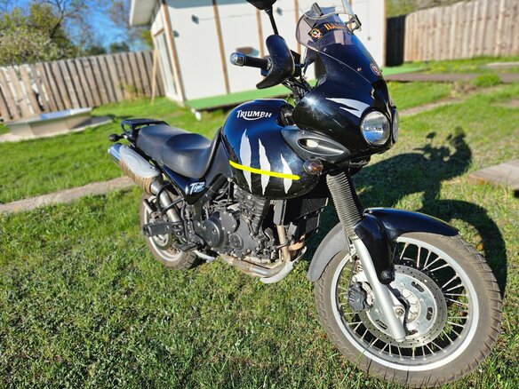2002 Triumph Tiger 955i, чёрный, 420000 рублей