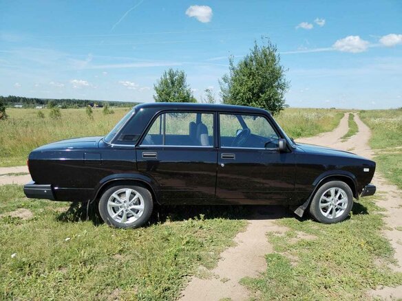 2010 Lada (ВАЗ) 2107, зелёный, 800000 рублей - вид 4
