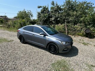 2018 Hyundai Solaris II, серый, 760000 рублей, вид 5