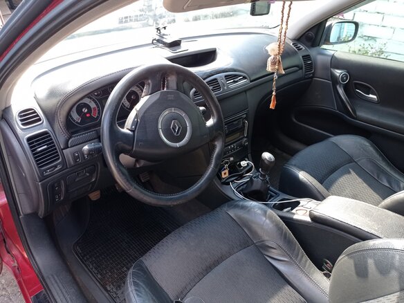 2005 Renault Laguna II Рестайлинг, красный, 950000 рублей - вид 9