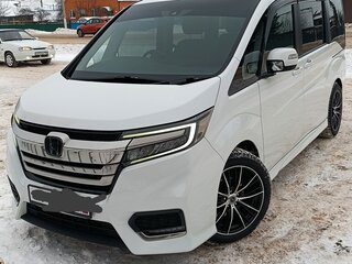 2019 Honda Stepwgn Spada V Рестайлинг, белый, 2250000 рублей, вид 1