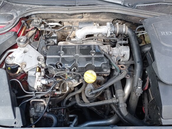 2005 Renault Laguna II Рестайлинг, красный, 950000 рублей - вид 1