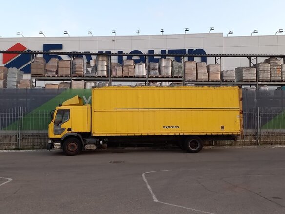 1999 Renault Premium, жёлтый, 850000 рублей - вид 5