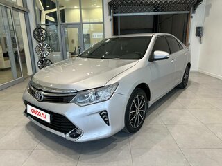 2018 Toyota Camry VII (XV50) Рестайлинг 2, серебристый, 2700000 рублей, вид 3