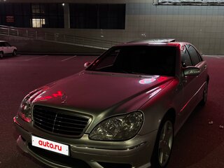 2003 Mercedes-Benz S-Класс 500 Long IV (W220) Рестайлинг, серебристый, 1400000 рублей, вид 1