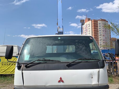 2001 Fuso (Mitsubishi) Canter, белый, 2050000 рублей, вид 3