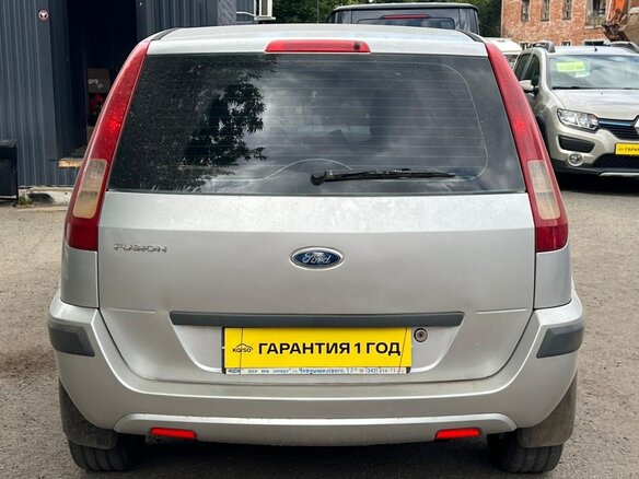 2006 Ford Fusion I Рестайлинг, серебристый, 365000 рублей - вид 4