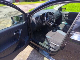 2020 Volkswagen Polo V Рестайлинг, чёрный, 1435000 рублей, вид 5
