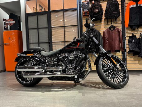 2023 Harley-Davidson Breakout, чёрный, 3250000 рублей, вид 3