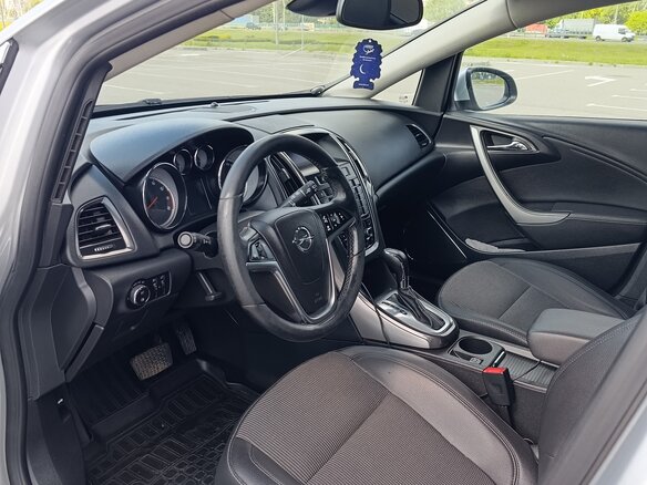 2012 Opel Astra J, серебристый, 730000 рублей - вид 5