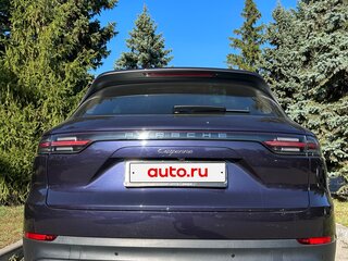 2019 Porsche Cayenne III, фиолетовый, 7750000 рублей, вид 5