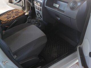 2009 Renault Logan I, серый, 365000 рублей, вид 4