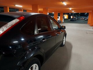2008 Ford Focus II Рестайлинг, чёрный, 500000 рублей, вид 3