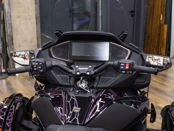 2026 BRP Can-Am Spyder, чёрный, 3490000 рублей - вид 27