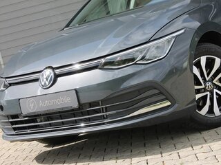 2022 Volkswagen Golf VIII, серебристый, 2258000 рублей, вид 3
