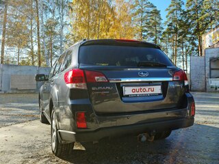 2010 Subaru Outback IV, серый, 1350000 рублей, вид 5