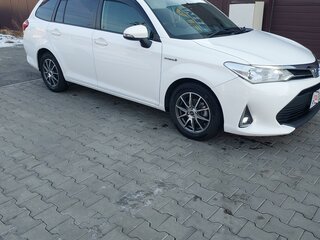 2017 Toyota Corolla Fielder XI (E160, E170, E180) Рестайлинг 1, белый, 1110000 рублей, вид 3