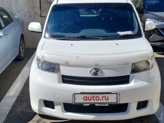 2011 Toyota bB II Рестайлинг, белый, 810000 рублей, вид 1