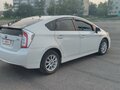 2012 Toyota Prius III Рестайлинг (XW30), белый, 1315000 рублей - вид 2