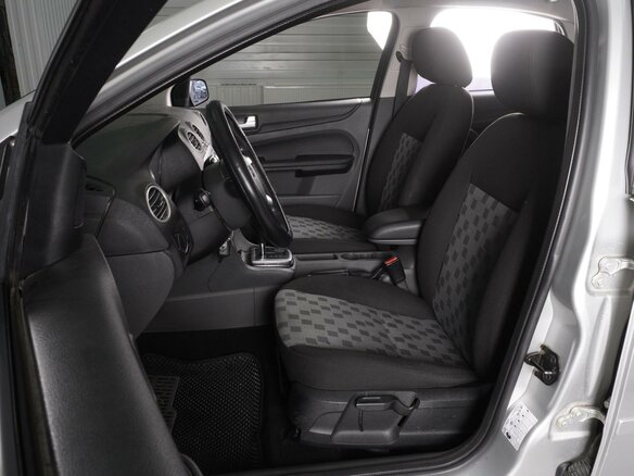 2007 Ford Focus II, серебристый - вид 9