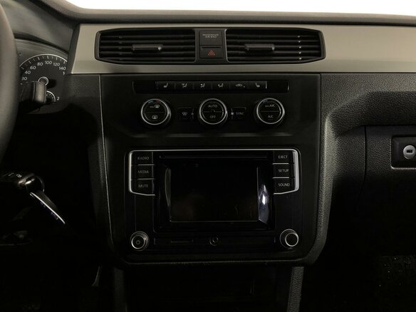 2015 Volkswagen Caddy III Рестайлинг, белый - вид 16