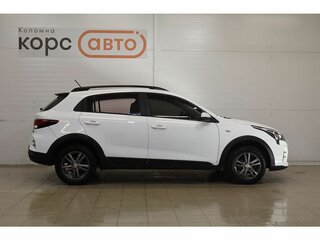 2020 Kia Rio X IV Рестайлинг, белый, 1329000 рублей, вид 4