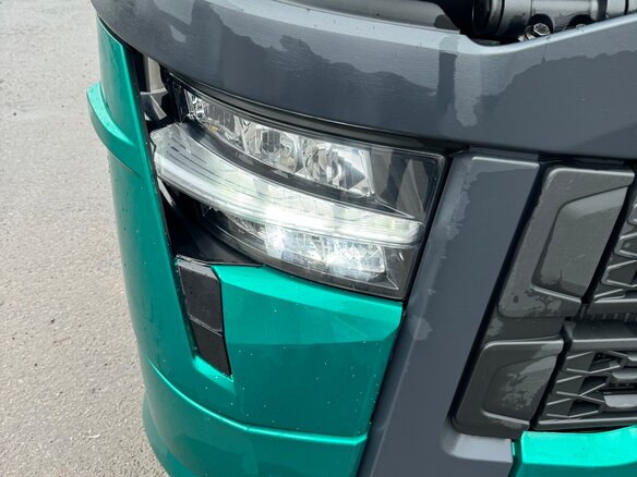 2023 Renault T-Series, зелёный, 14900000 рублей - вид 5