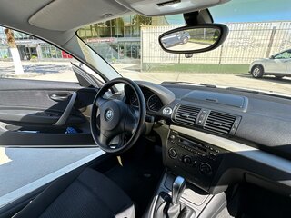 2011 BMW 1 серии 116i I (E81/E82/E87/E88) Рестайлинг, белый, 1000000 рублей, вид 4