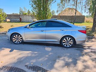 2011 Hyundai Sonata VI (YF), серый, 1050000 рублей, вид 1