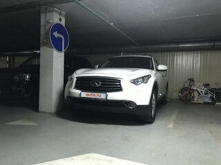 2013 Infiniti FX30d II (S51) Рестайлинг, белый, 2800000 рублей, вид 2