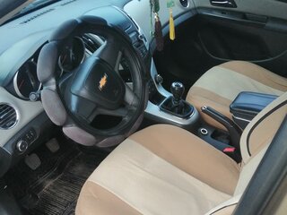 2014 Chevrolet Cruze I Рестайлинг, бежевый, 750000 рублей, вид 4