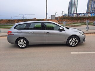 2017 Peugeot 308 II Рестайлинг, серебристый, 930000 рублей, вид 4