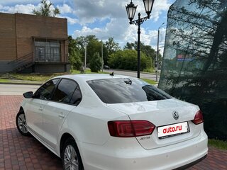 2014 Volkswagen Jetta VI Рестайлинг, белый, 845000 рублей, вид 4