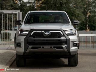 2025 Toyota Hilux VIII Рестайлинг 2, серебристый, 7690000 рублей, вид 2