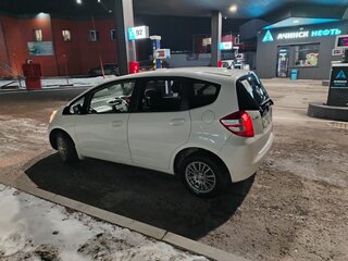 2008 Honda Fit II, белый, 790000 рублей, вид 5