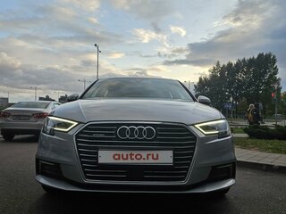 2019 Audi A3 Sportback e-tron III (8V) Рестайлинг, серебристый, 1890000 рублей, вид 3