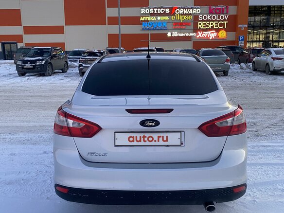 2011 Ford Focus III, серебристый, 1200000 рублей - вид 5