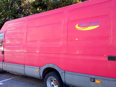 2004 Iveco Daily, пурпурный, 1500000 рублей, вид 4
