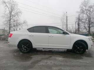 2016 Skoda Octavia III (A7), белый, 1600000 рублей, вид 3