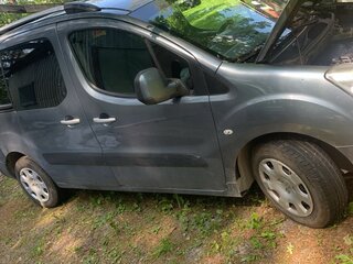 2010 Peugeot Partner II, серый, 650000 рублей, вид 3