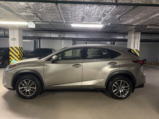 2018 Lexus NX 300 I Рестайлинг, серебристый, 3800000 рублей, вид 3