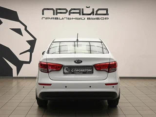 2016 Kia Rio III Рестайлинг, белый, 965000 рублей, вид 4