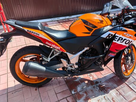 2013 Honda CBR 250R, оранжевый, 300000 рублей, вид 3
