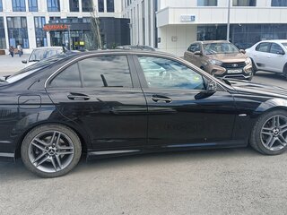 2011 Mercedes-Benz C-Класс 180 BlueEFFICIENCY III (W204) Рестайлинг, чёрный, 1320000 рублей, вид 4
