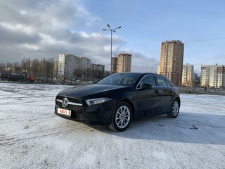2019 Mercedes-Benz A-Класс 200 IV (W177), чёрный, 3400000 рублей, вид 2