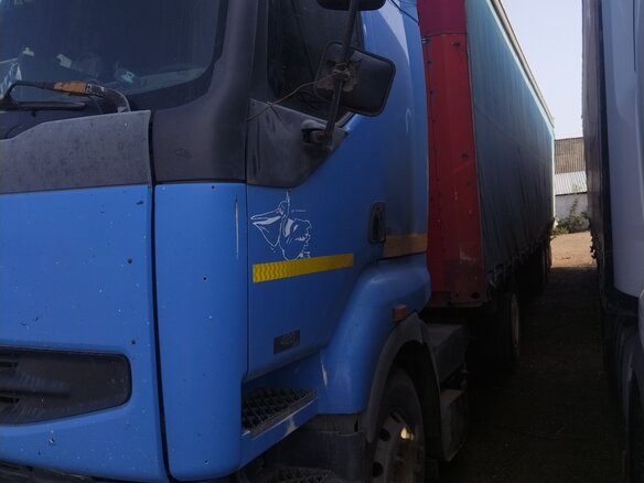2001 Renault Premium, синий, 2300000 рублей