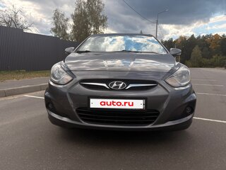 2011 Hyundai Solaris I, чёрный, 780000 рублей, вид 2