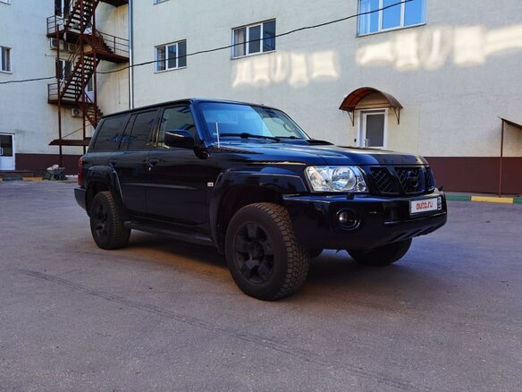 2005 Nissan Patrol V (Y61) Рестайлинг, чёрный - вид 2