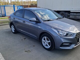 2019 Hyundai Solaris II, серый, 1360000 рублей, вид 2