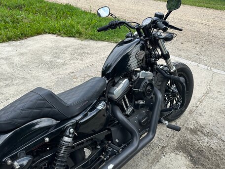 2017 Harley-Davidson Sportster 1200, чёрный, 1050000 рублей, вид 5